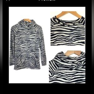 Gossip Sweatshirt with Removable Turtleneck Zebra Print with Pockets